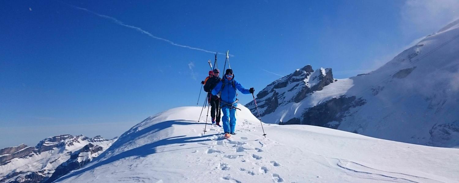 Skitourenausbildung mit der Bergwelten Academy