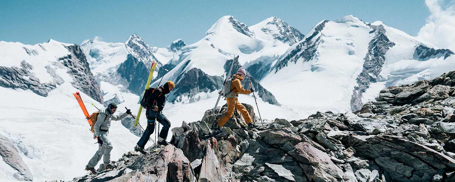 Damit sich Alpinsportler den veränderten Bedingungen anpassen können, hat Salewa vielseitige Produkte entwickelt.