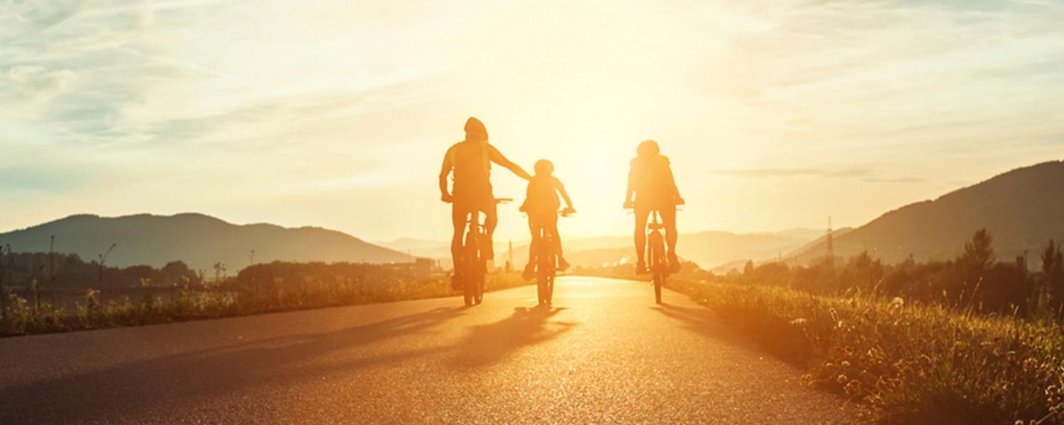 Microadventures sind eine tolle Möglichkeit, um dem Alltag zu entfliehen und unvergessliche Momente mit der Familie zu erleben.