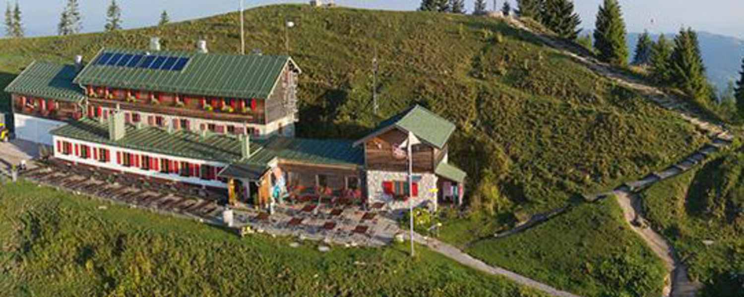 Brauneck-Gipfelhaus in Bayern