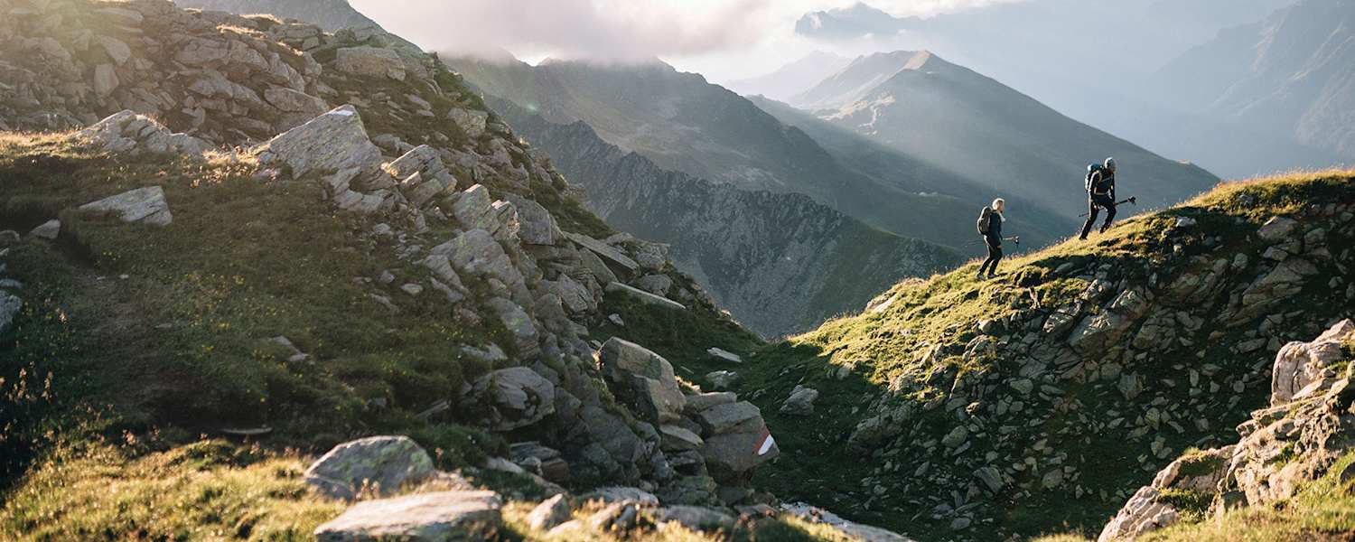 Gemeinsam mit dem Outdoor-Experten LOWA geben wir Einblick in das Leben alpiner Legenden.