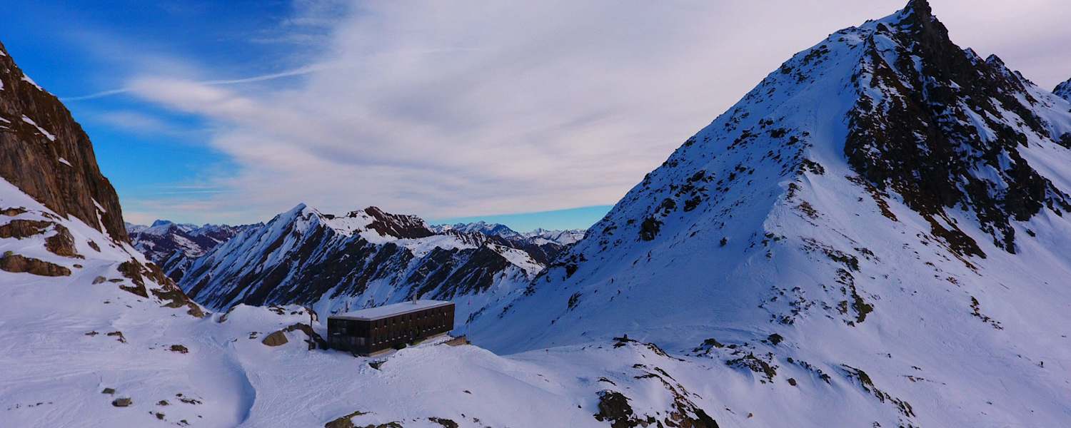 Capanna Cristallina in der Schweiz