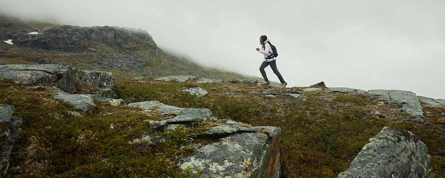 Läufer, Nebel, Berglauf, Berg, haglöfs