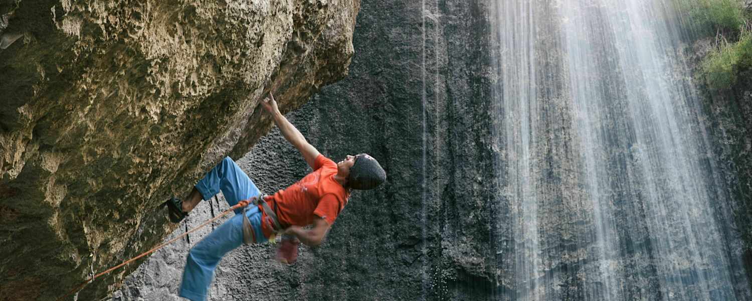 David bei der Erstbegehung von Avaatara im Libanon (9a bzw 11. Grad).