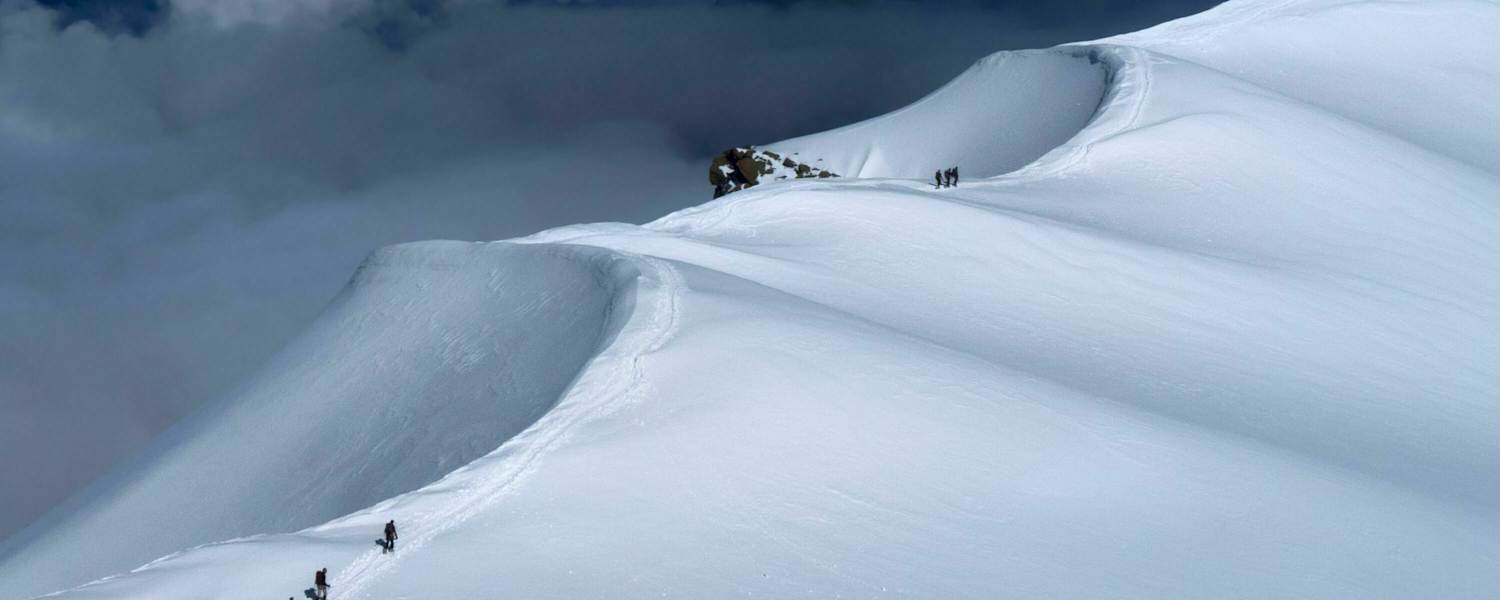 Dôme du Goûter: Bergsteiger im Mont-Blanc-Massiv