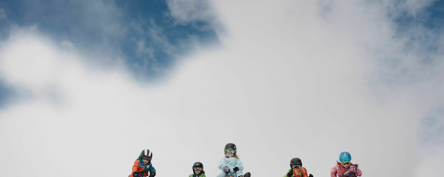 Zum Fürchten süß - Rodelrennen hoch über dem Zillertal.