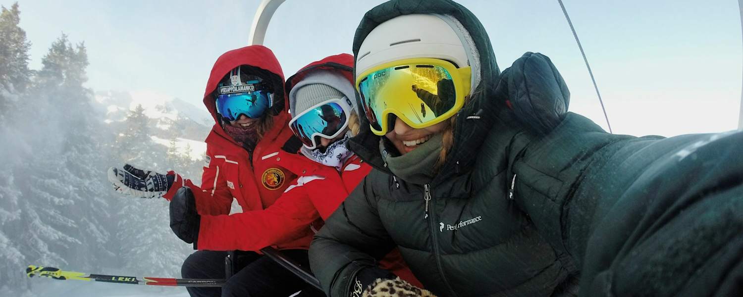 Am Lift zusammenwarten ist eine Möglichkeit