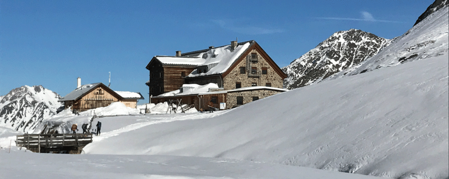 Die Franz-Senn-Hütte in den Stubaier Alpen