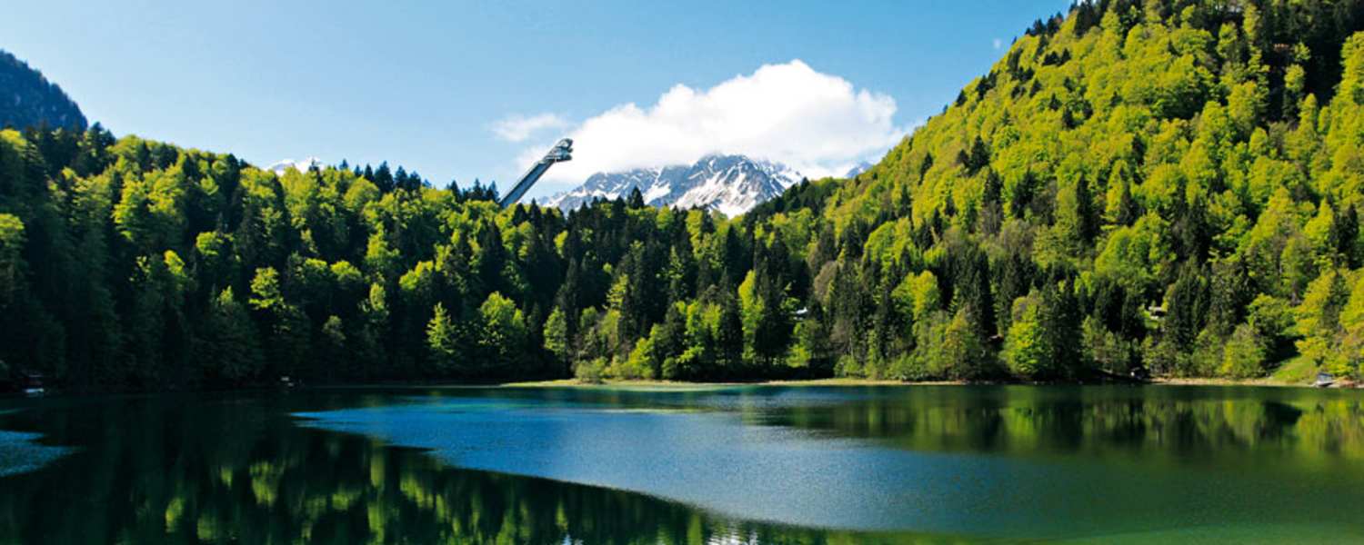 Kühle Touren für heiße Tage: Freibergsee in Bayern