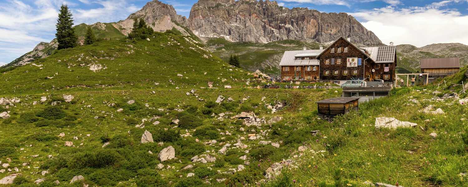 Freiburger Hütte im Lechquellengebirge in Vorarlberg