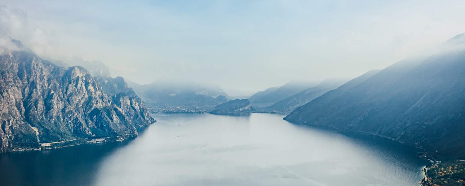 Auch wenn der Himmel einmal nicht tiefblau ist - derGardasee sieht immer gut aus.