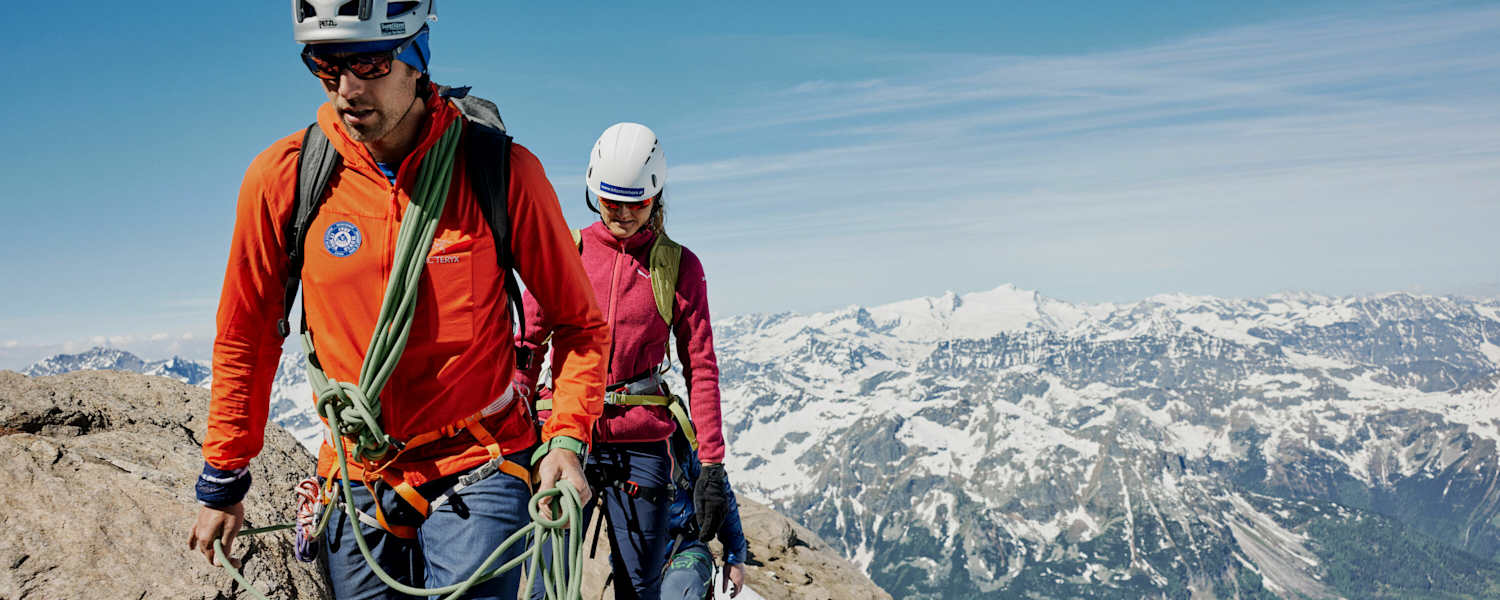 Knallige Farben am Berg