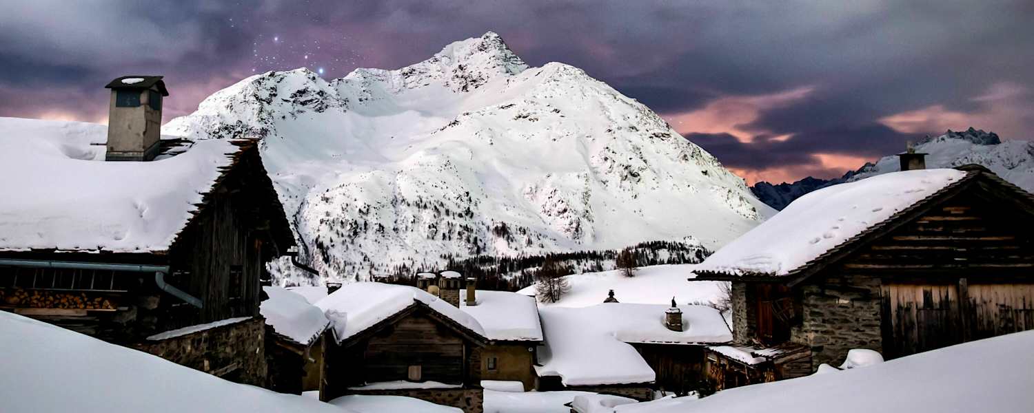 Piz Grevasalvas: Blick in die Platta-Gruppe in Graubünden