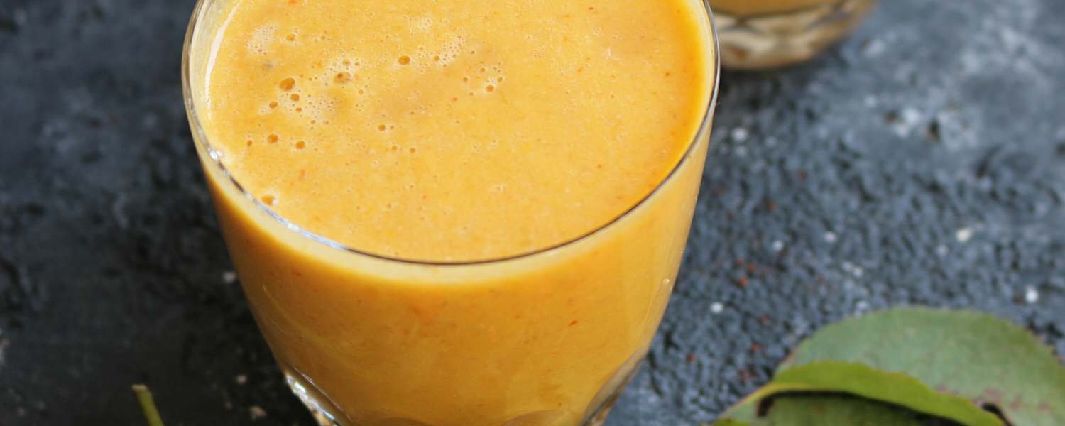 Selbstgemachter Hagebutten-Smoothie