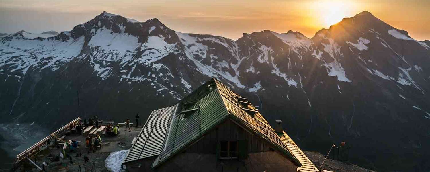 Das Heinrich-Schwaiger-Haus ist ein traumhaftes Schutzhaus in der Glocknergruppe oberhalb des Stausees Mooserboden am Großen Wiesbachhorn