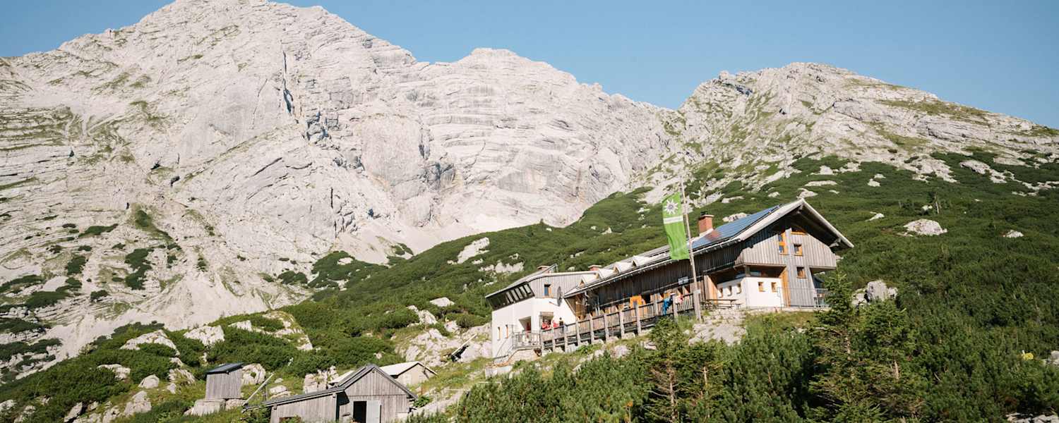 Hesshütte, Steiermark, Berge im Hintergrund