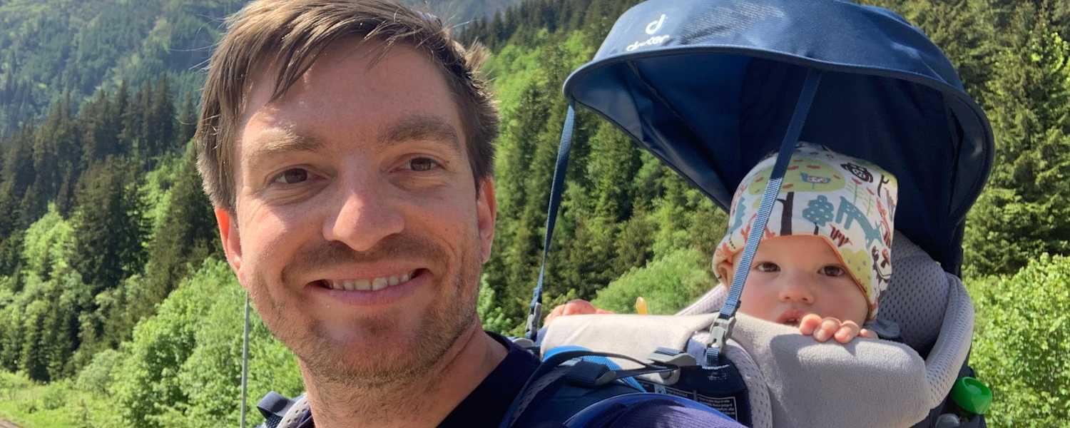 Julian Paschinger Wandern mit Kraxe