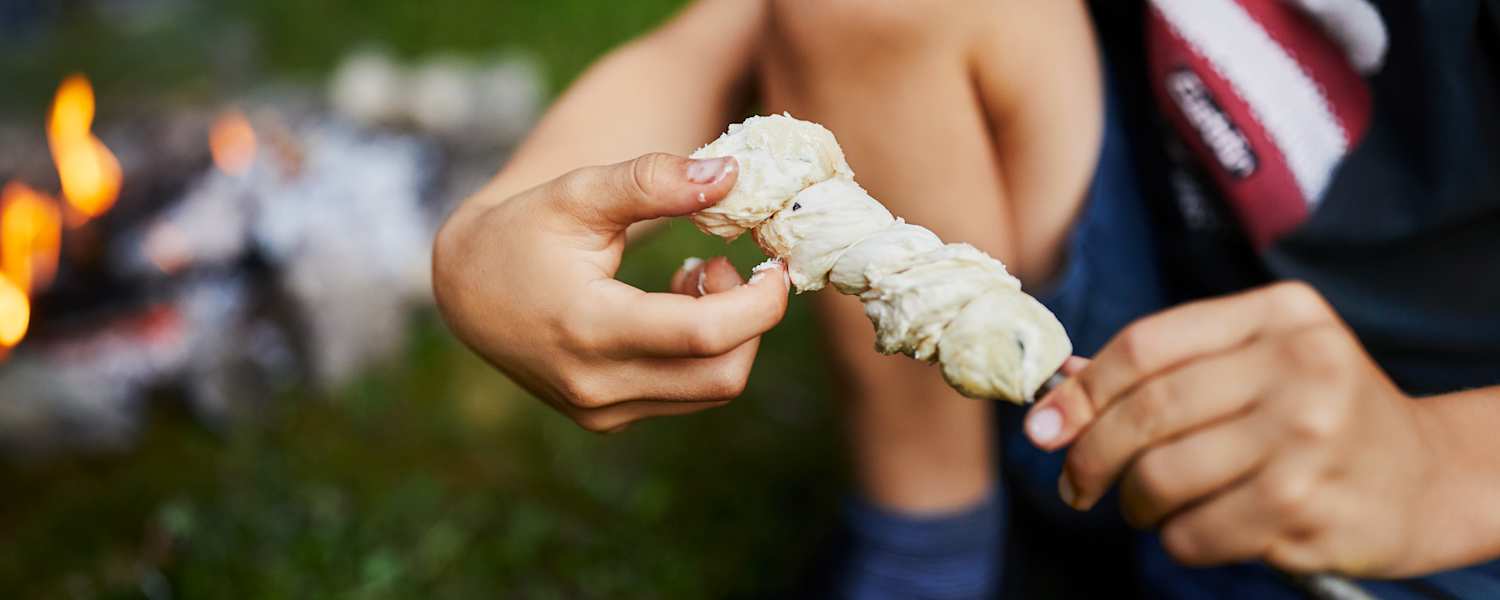 Kinder Lagerfeuer Steckerlbrot