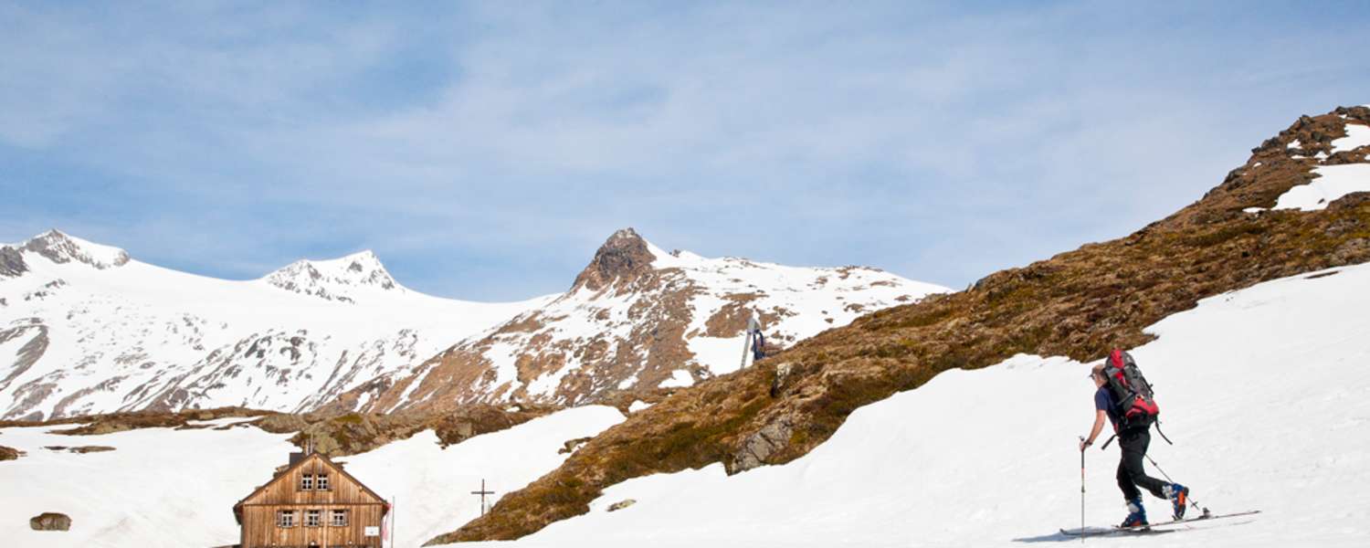 Johannishütte (2.121 m) in der Osttiroler Venediger-Gruppe