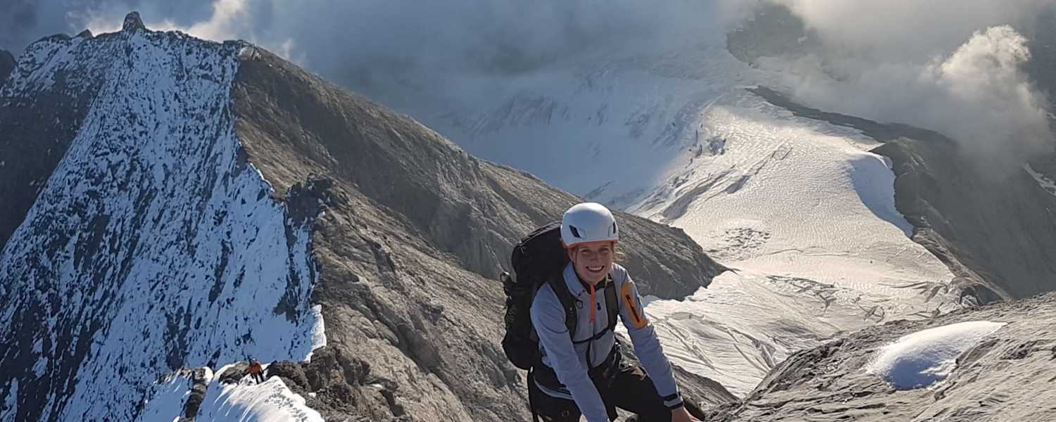 Die junge Hüttenwirtin aus Bern auf ihrem Weg zum Gipfel des Eiger