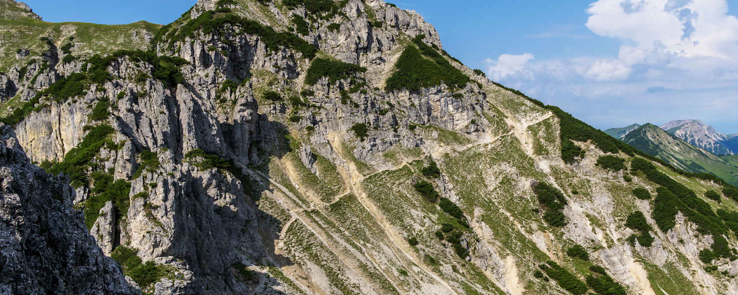 Hangquerung unterhalb der Kramerspitze in Garmisch-Partenkirchen in Bayern