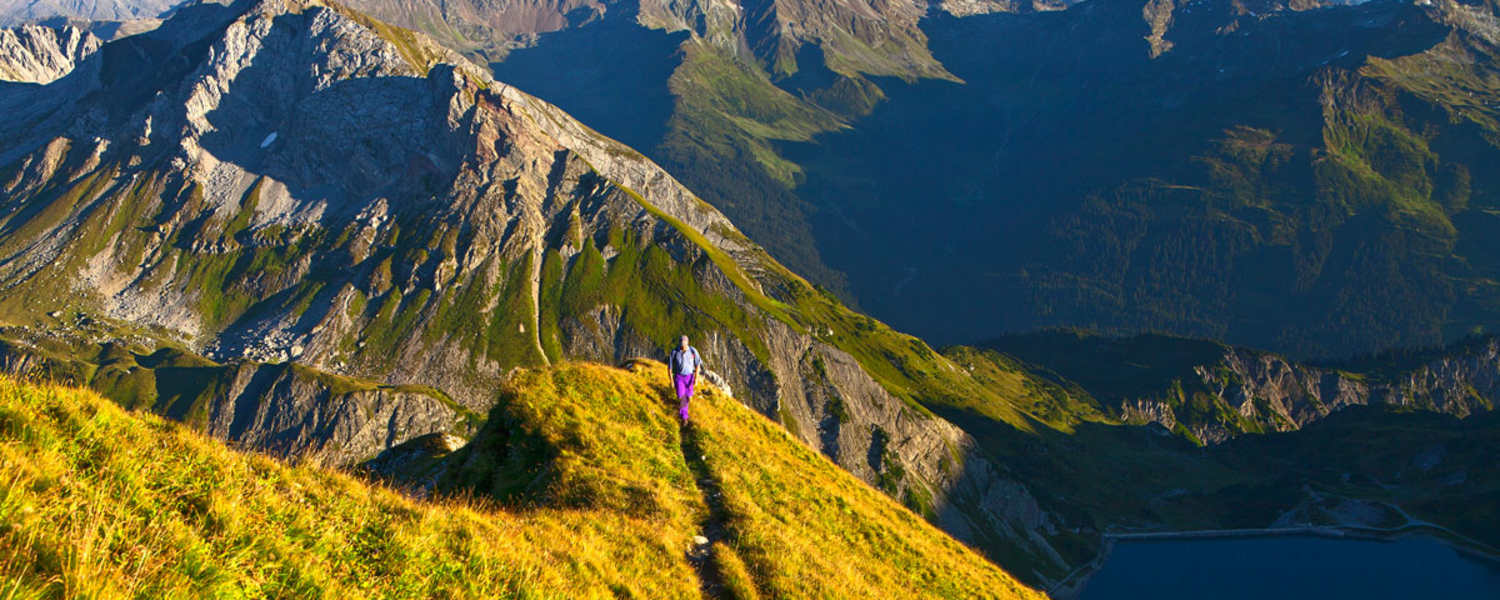 Anstieg zum Spuller Schafberg (2.679 m) im Lechquellengebirge, Vorarlberg