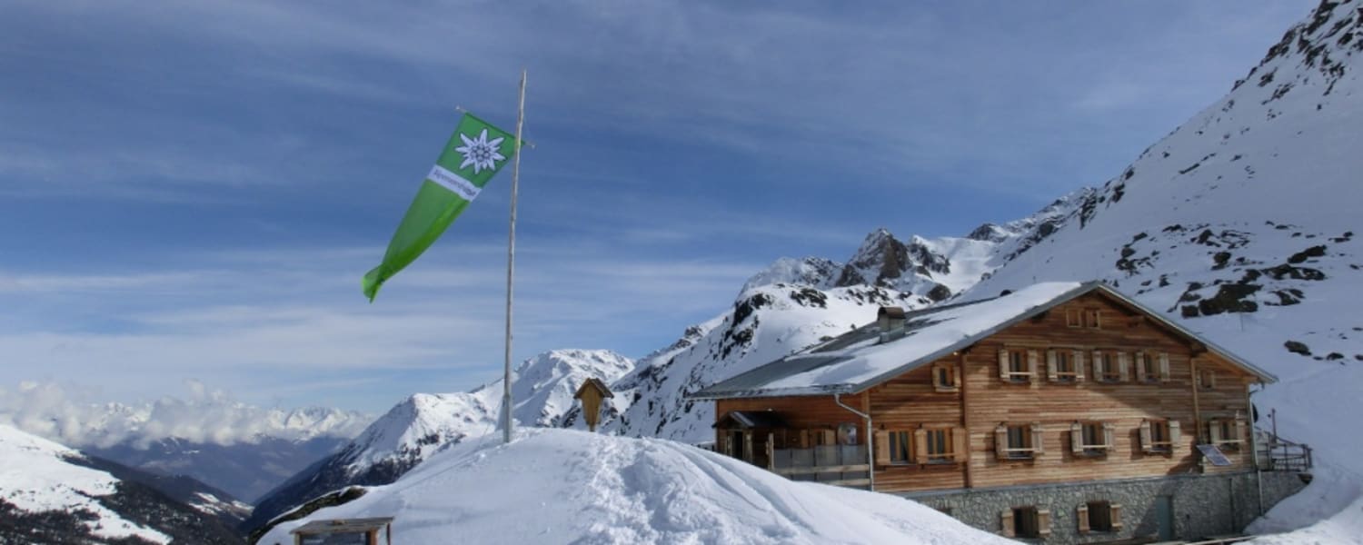 Die Marteller Hütte (2.585 m) in Südtirol