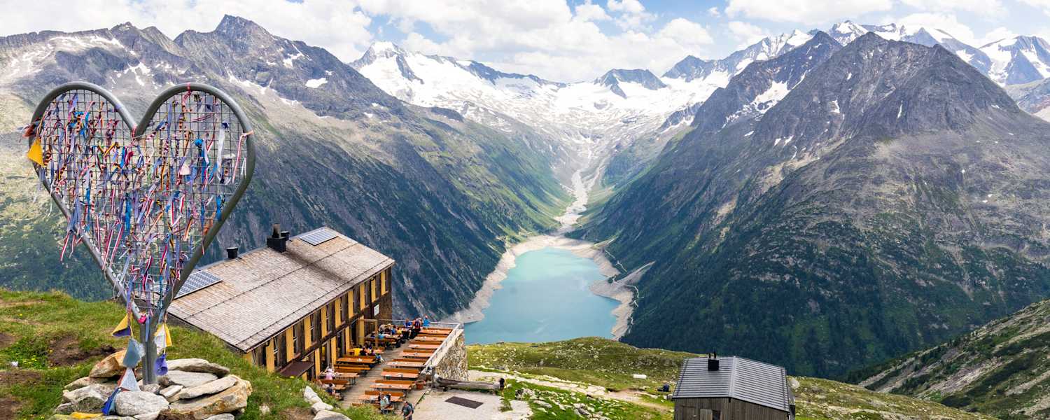 Olpererhütte (2.389 m) in den Zillertaler Alpen