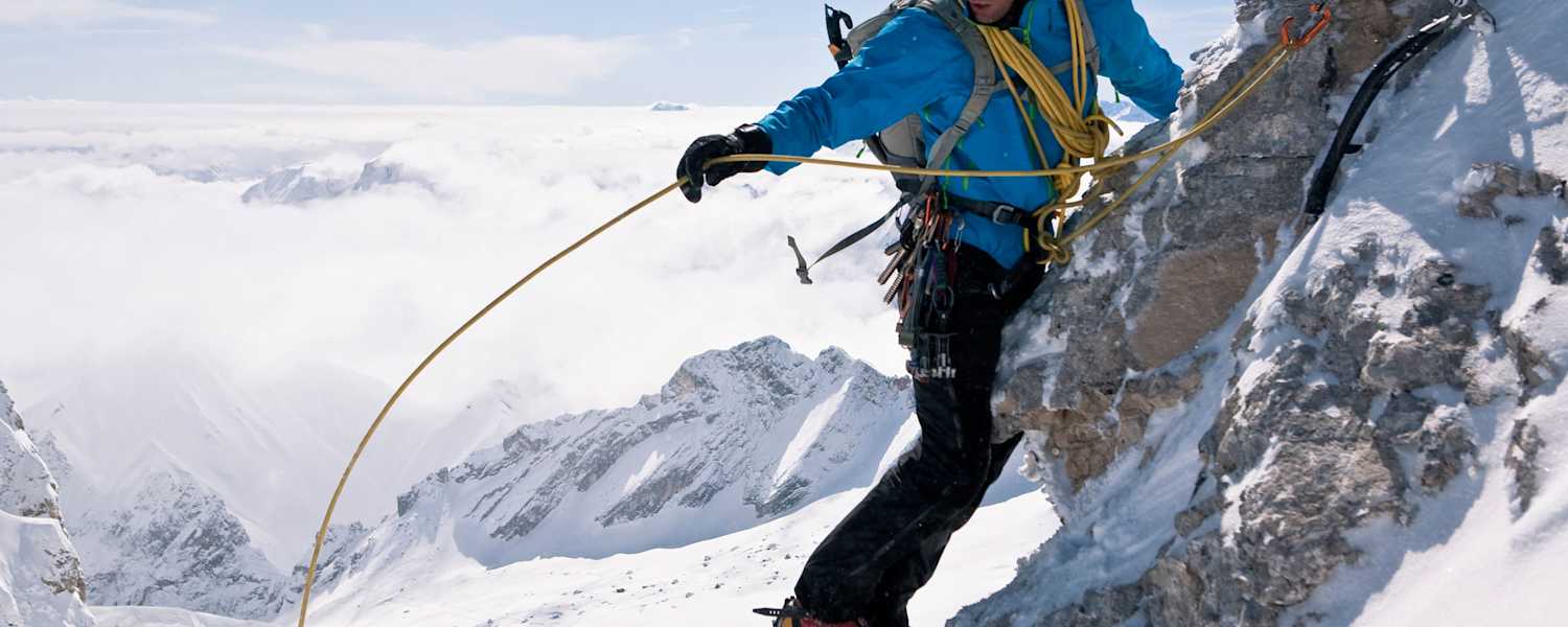 Alpinist auf der Zugspitze in Bayern