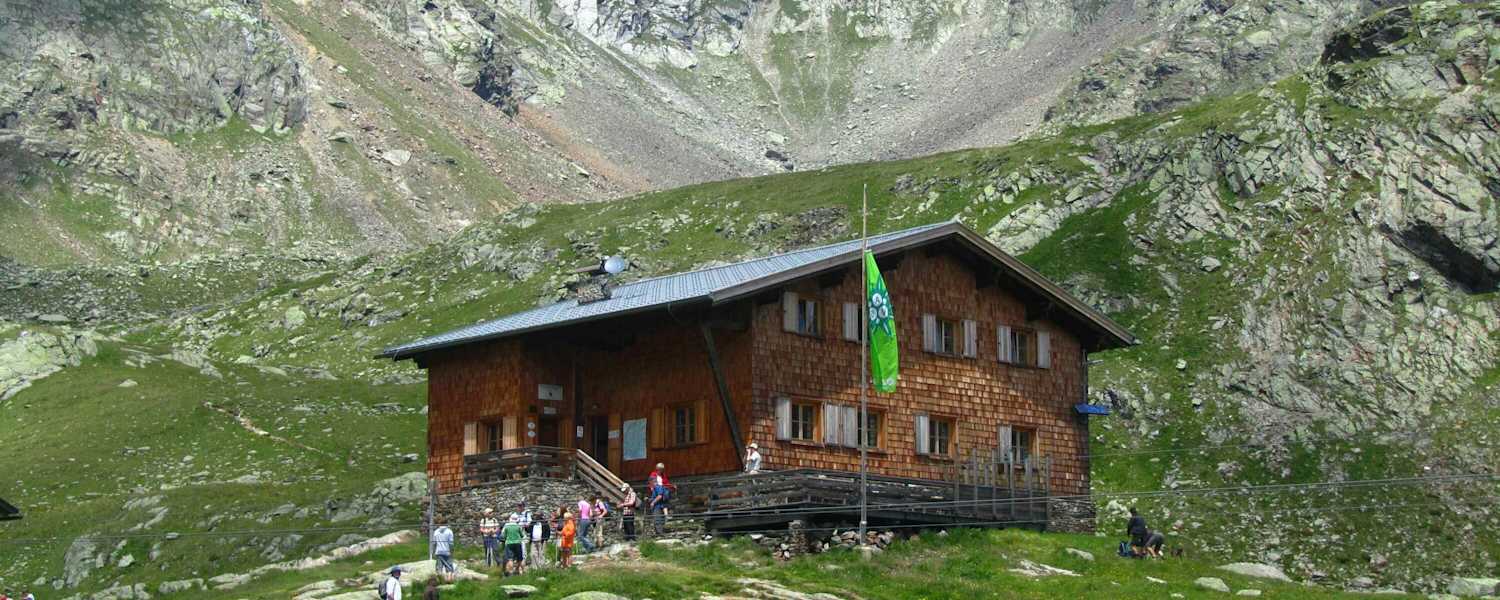 Die Tiefrastenhütte in Südtirol freut sich bereits auf Gäste