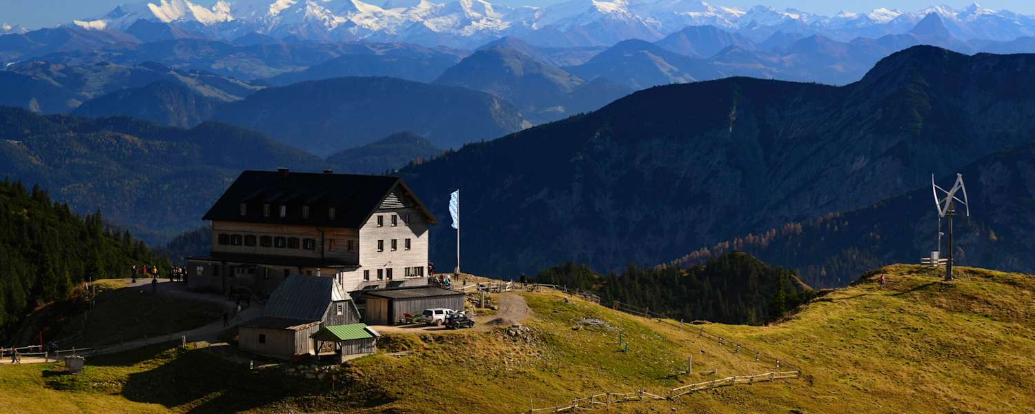 Das Rotwandhaus (1.737 m) in den Bayerischen Voralpen