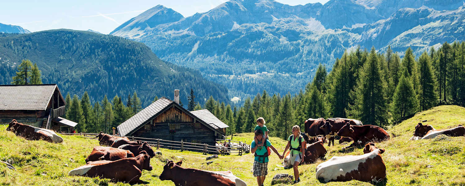 Berghütten und Almen: Ein Sommer-Paradies für Kinder