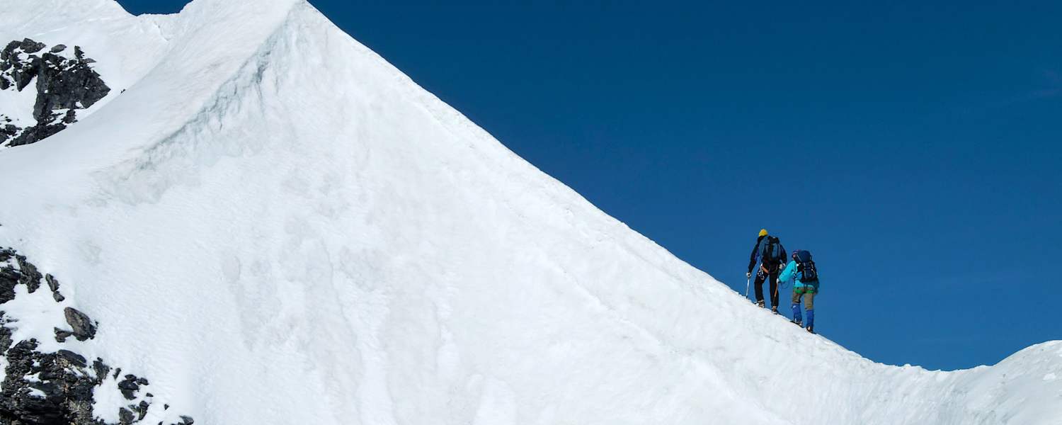 Eiger in der Schweiz: Bergsteiger am Mittellegigrat 