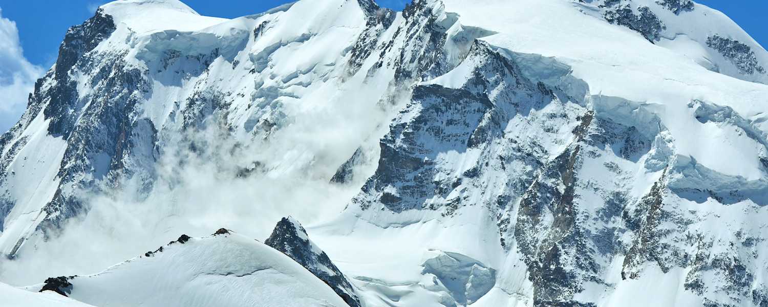 Monte-Rosa-Massiv: Signalkuppe mit Margheritahütte, Zumsteinspitze, Jagerhorn, Dufourspitze und Nordend