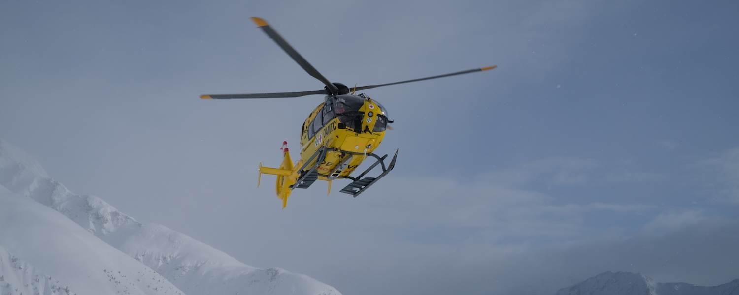 Notarzthubschrauber im Anflug.