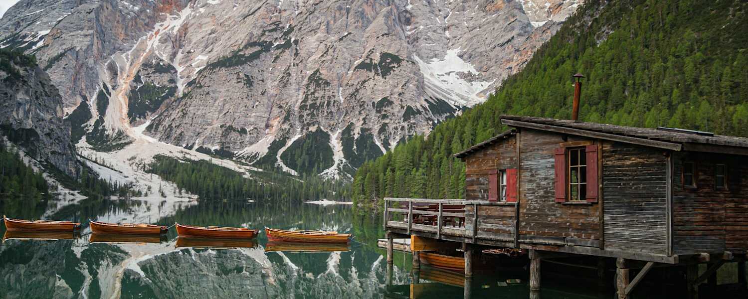Der Prager Wildsee im Naturpark Fanes-Sennes-Prags