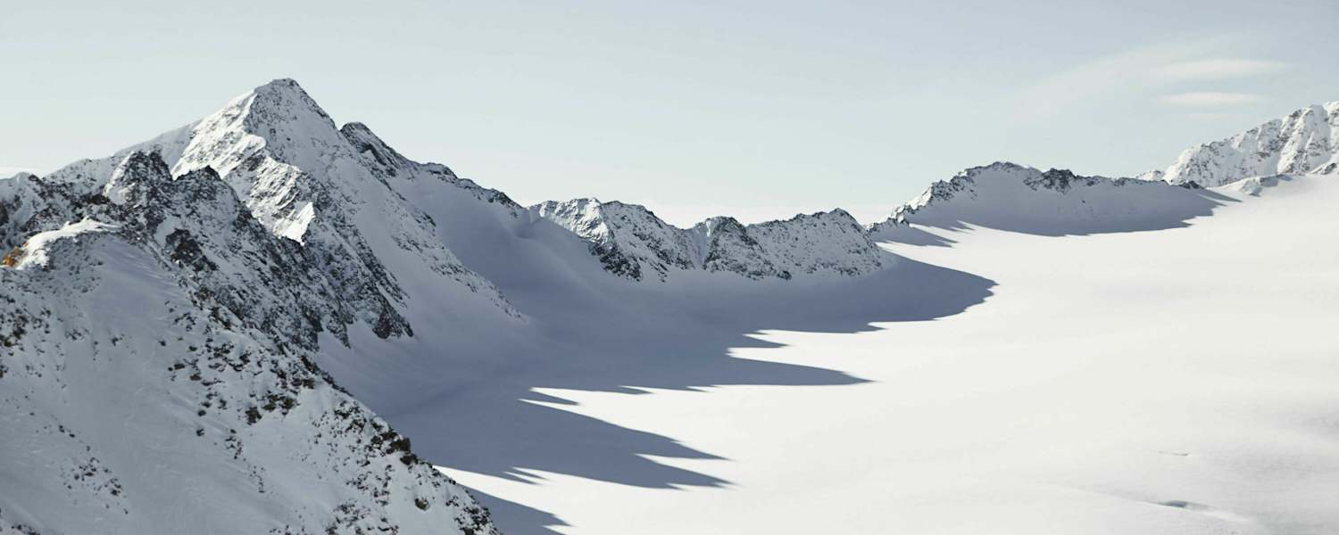 Das Ende der Welt in Tirol: Schattenspiele am Pitztaler Gletscher