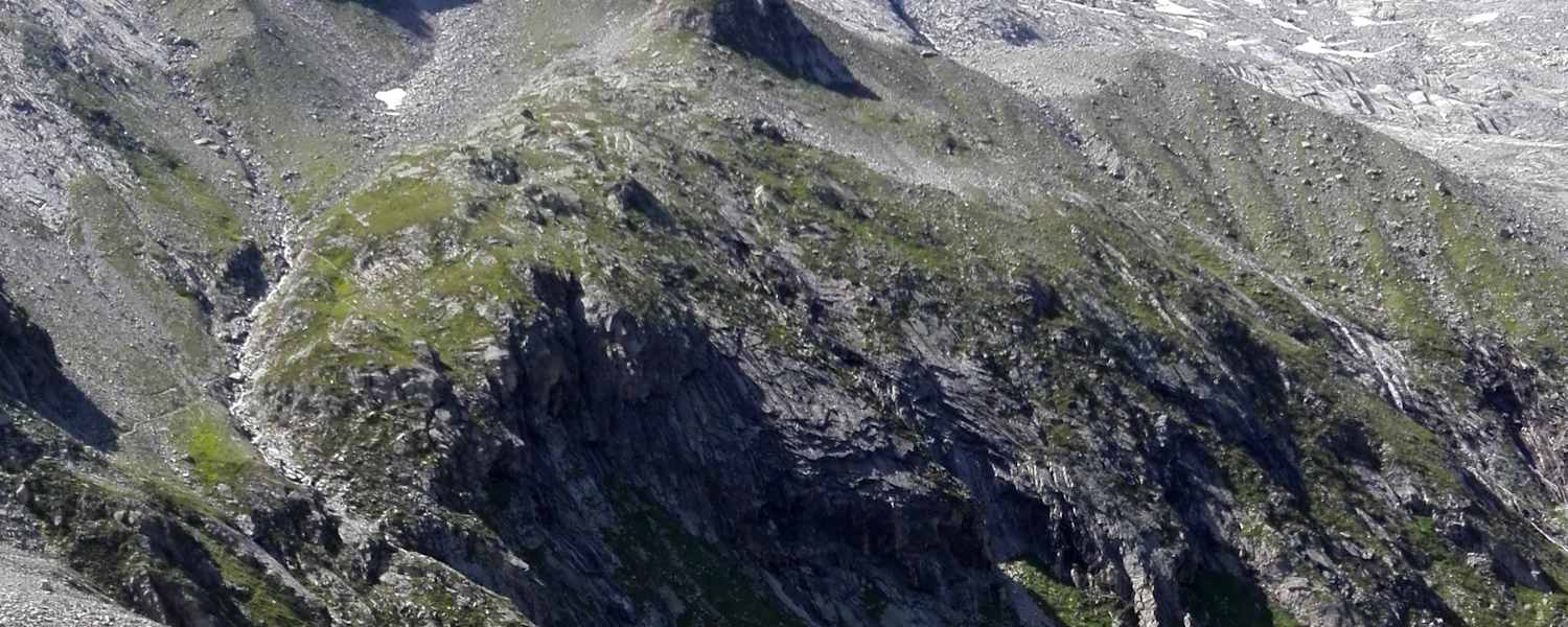 Die Richterhütte (2.374 m) in den Zillertaler Alpen
