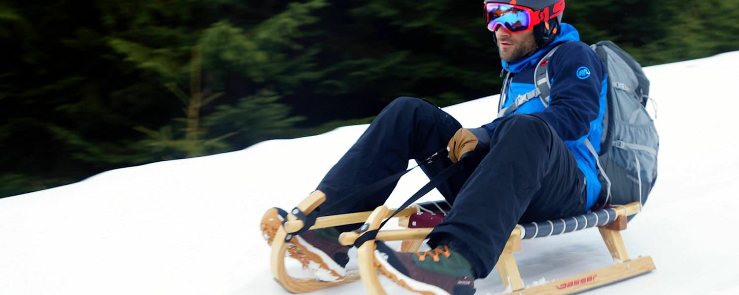 Tirol: Rodeln auf der Bergeralm im Wipptal