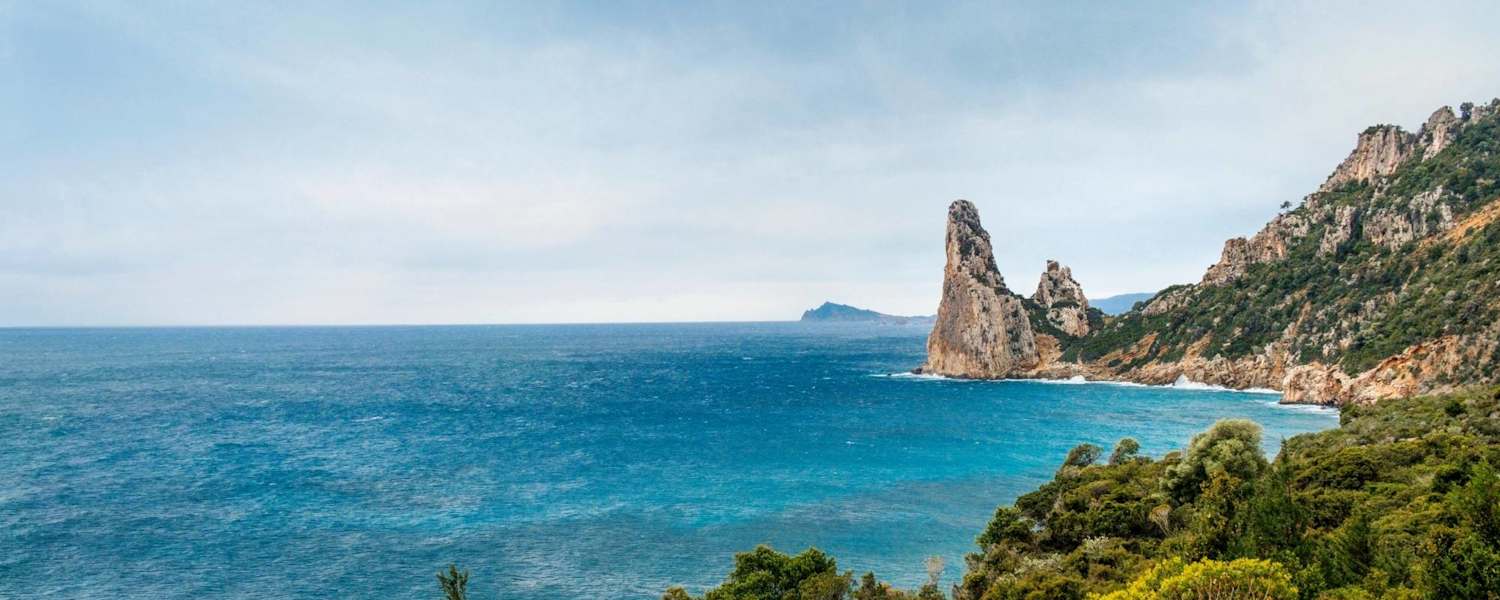 Blick auf die malerische Küste.