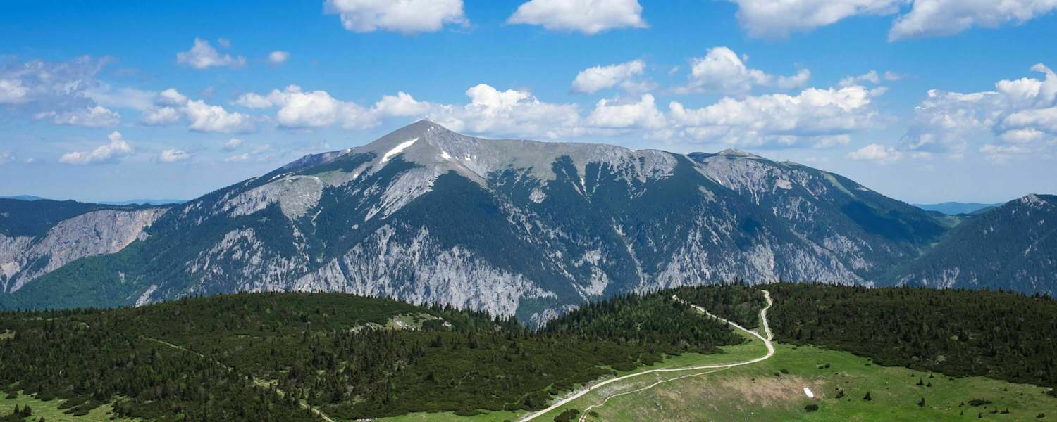 Wiener Alpen: Blick auf den Schneeberg