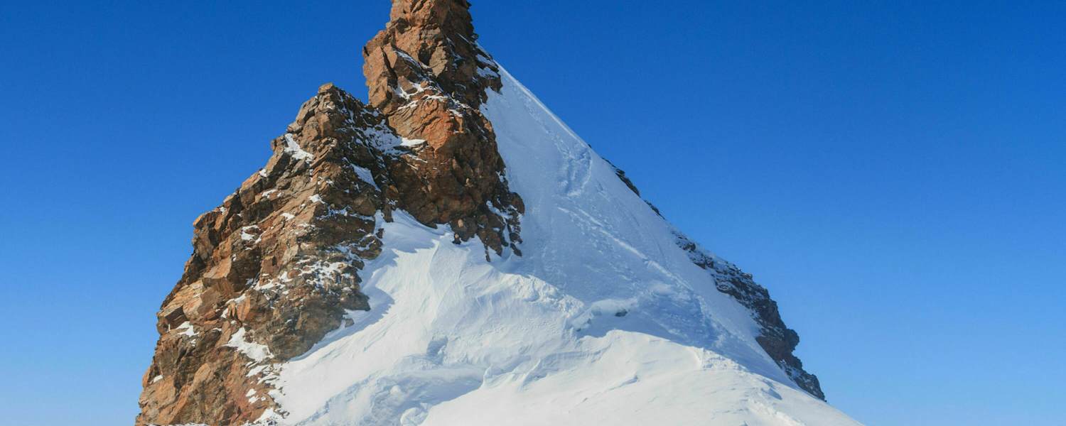 Gipfel des Schwarzhorns im Walliser Grenzkamm im Monte-Rosa-Massiv
