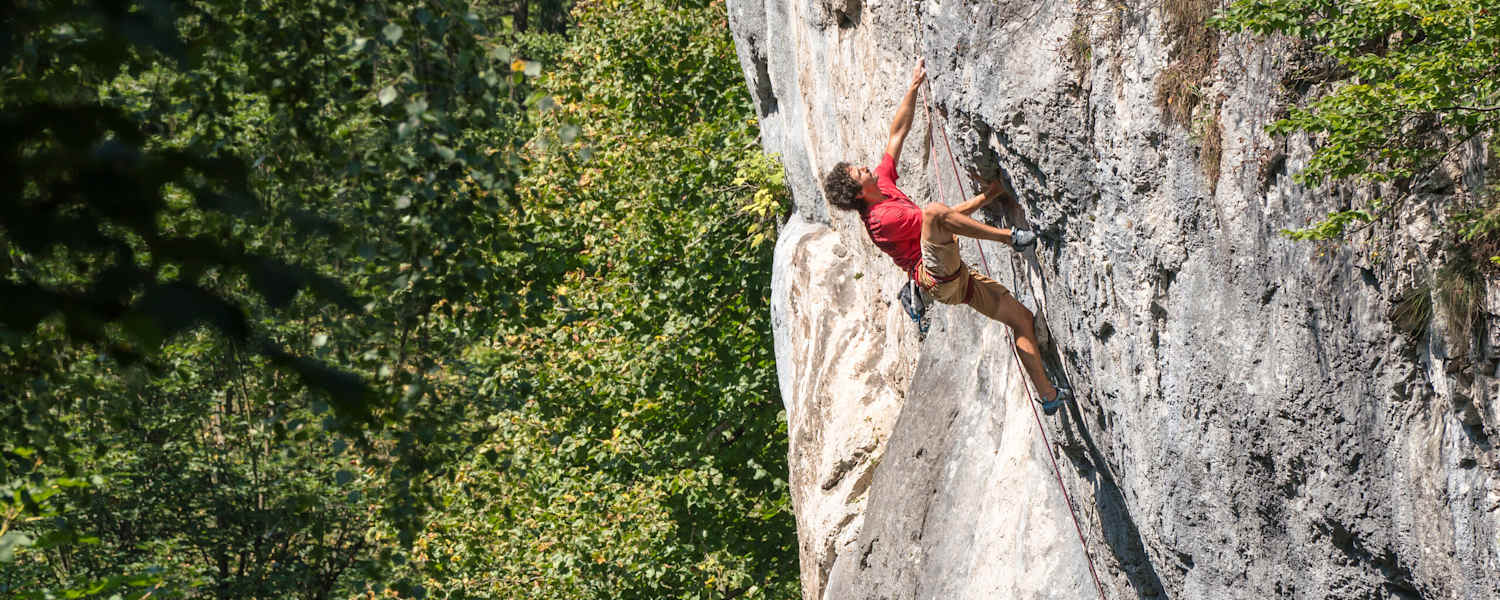 Von der Kletterhalle an den Fels: 7 Tipps für den Einstieg ins Outdoor-Klettern