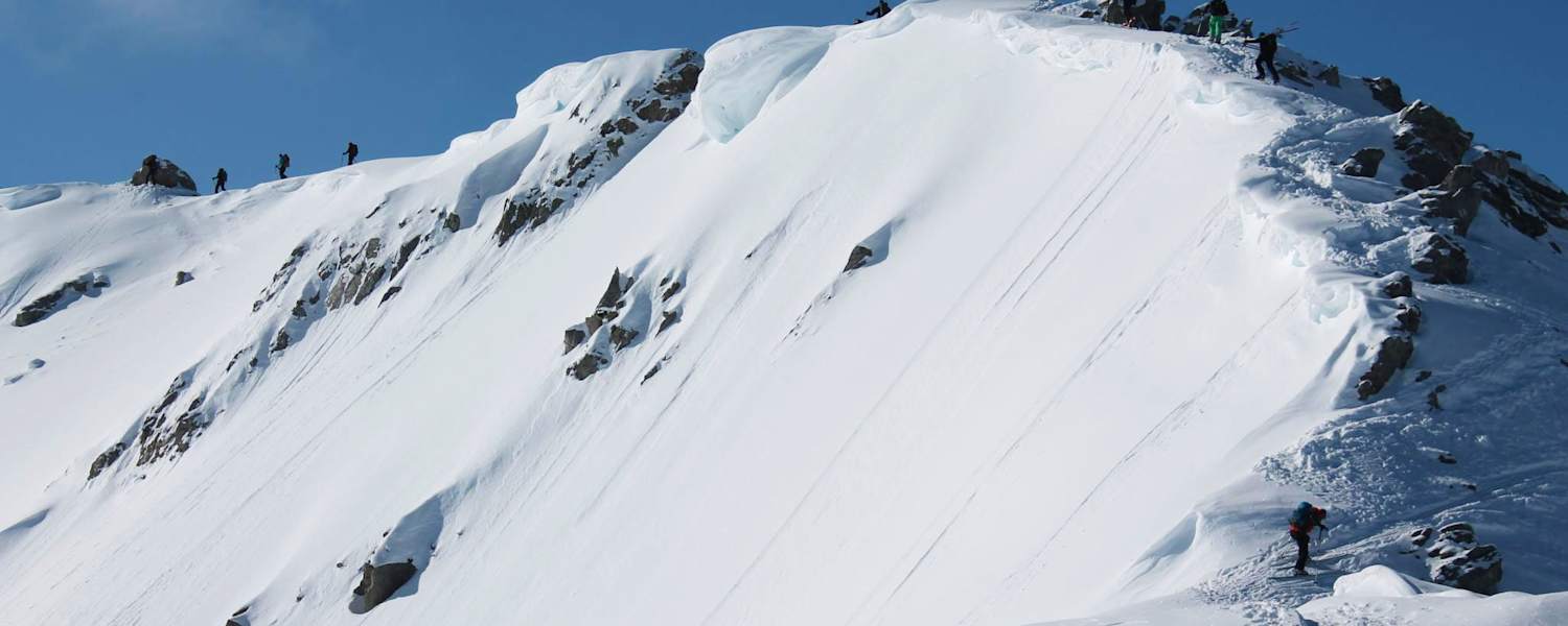 Skitour auf den Pazolastock im Kanton Graubünden