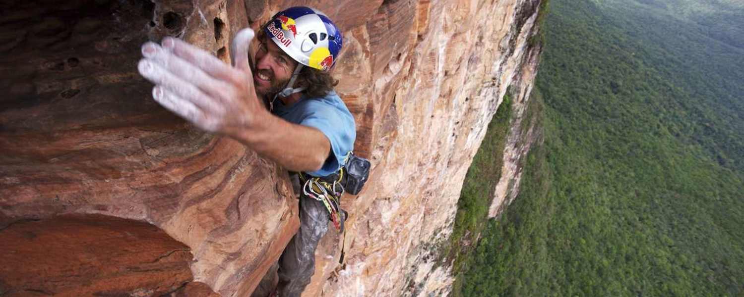 Kletterstar Stefan Glowacz in seinem Element