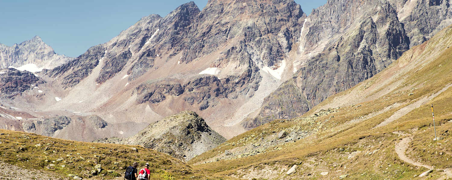 Wanderung: Über die Alp Sura zum Lai Blau
