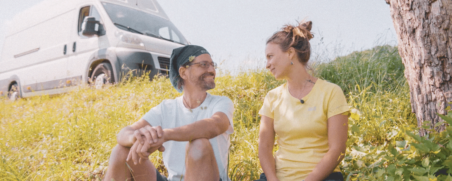 Die beiden Vanlife-Experten Laura und Markus