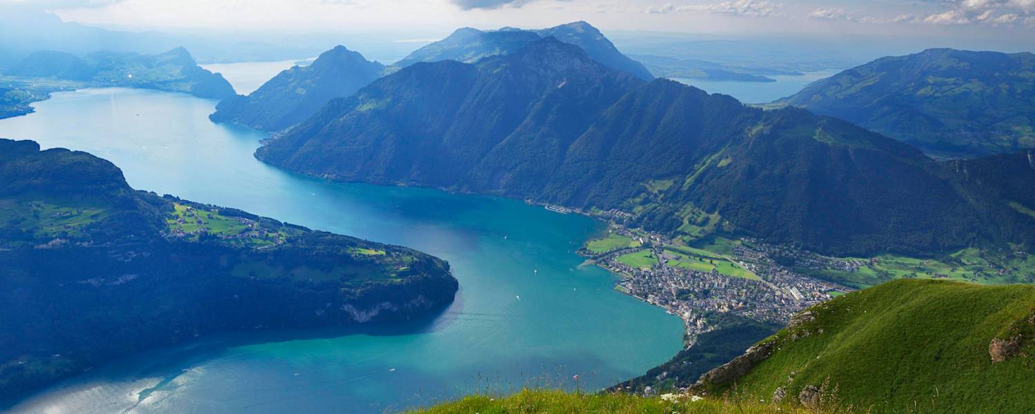 Blick auf den Vierwaldstättersee bei Luzern in der Schweiz