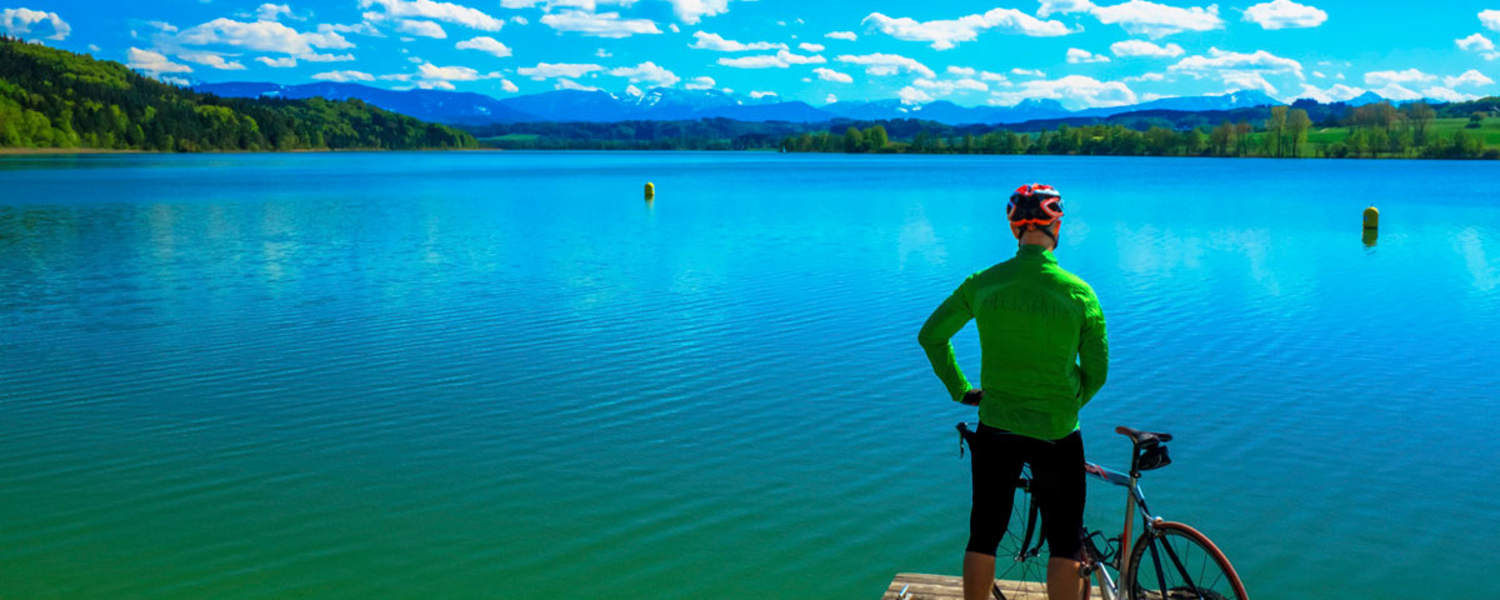 Der Waginger See ist ein Naturjuwel in den Chiemgauer Alpen 