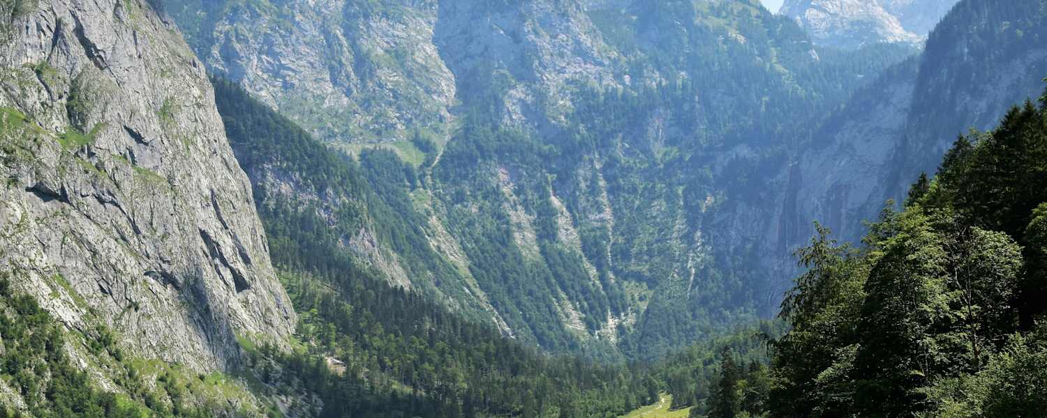 Der Obersee ist quasi der kleine Bruder des Königssees in Berchtesgaden.